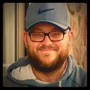 Meet your Posher, Cory